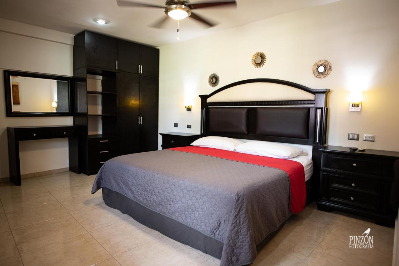 Hotel Suites Paraiso 梅里达 外观 照片