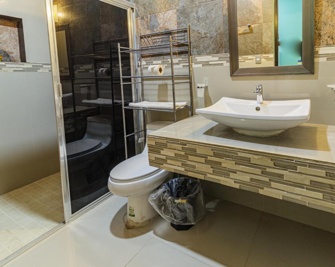 Hotel Suites Paraiso 梅里达 外观 照片